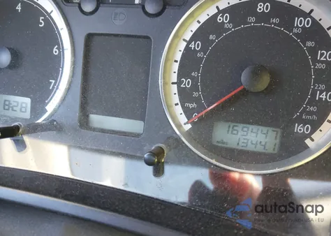 2005 Volkswagen Jetta Gls 2.0L из США, поврежденный, VIN 3VWSK69M25M030520